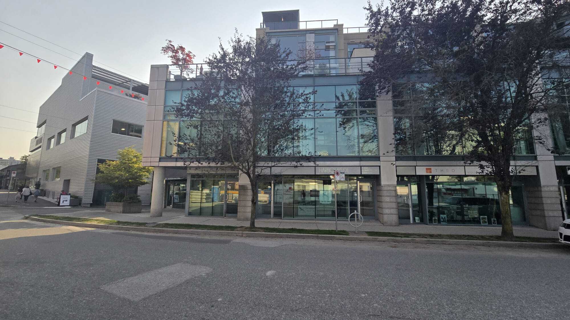 1628-1630 W 1st Ave, Vancouver, BC for lease Primary Photo- Image 1 of 4