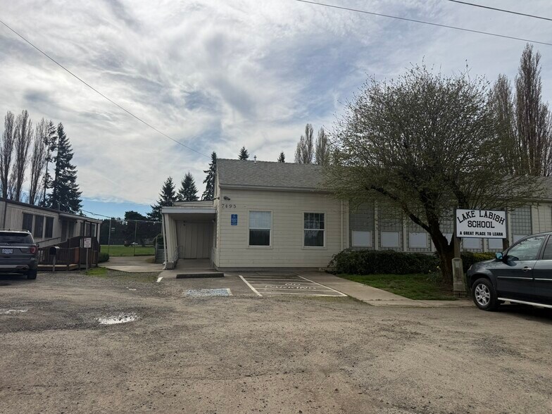 7495 Portland Rd NE, Salem, OR à vendre - Photo du bâtiment - Image 3 de 3