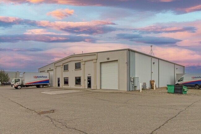 Plus de détails pour 2525 N Commercial Ave, Pasco, WA - Industriel à louer