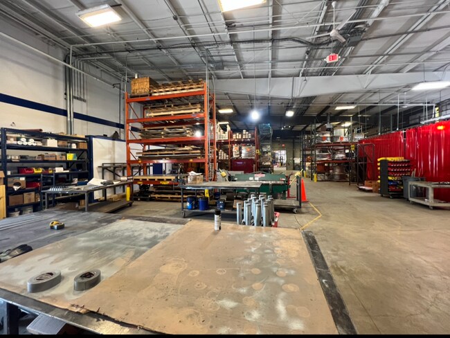 Plus de détails pour 7609 Malcolm Rd, Clinton, MD - Industriel à louer
