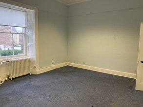 1 Racecourse Rd, Ayr à louer Photo intérieure- Image 2 de 5