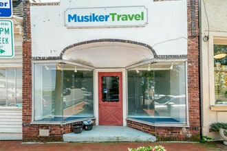 1326 Old Northern Blvd, Roslyn, NY for lease Building Photo- Image 2 of 17