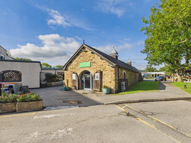 Coast Rd, Holywell à louer - Photo du bâtiment - Image 2 de 4