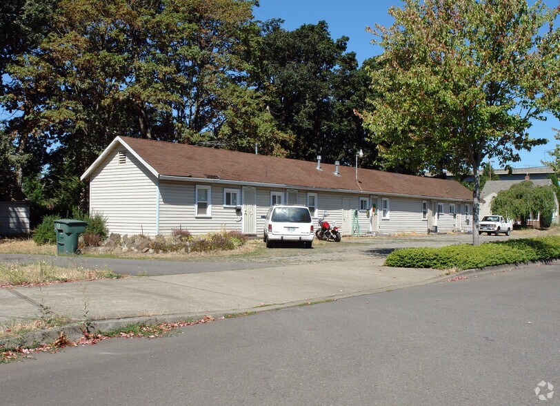 1354 Lee St SE, Salem, OR à vendre - Photo du bâtiment - Image 2 de 4