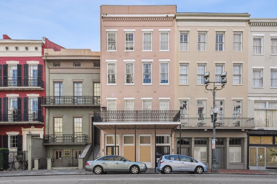 713 Camp St, New Orleans, LA for lease - Building Photo - Image 2 of 8