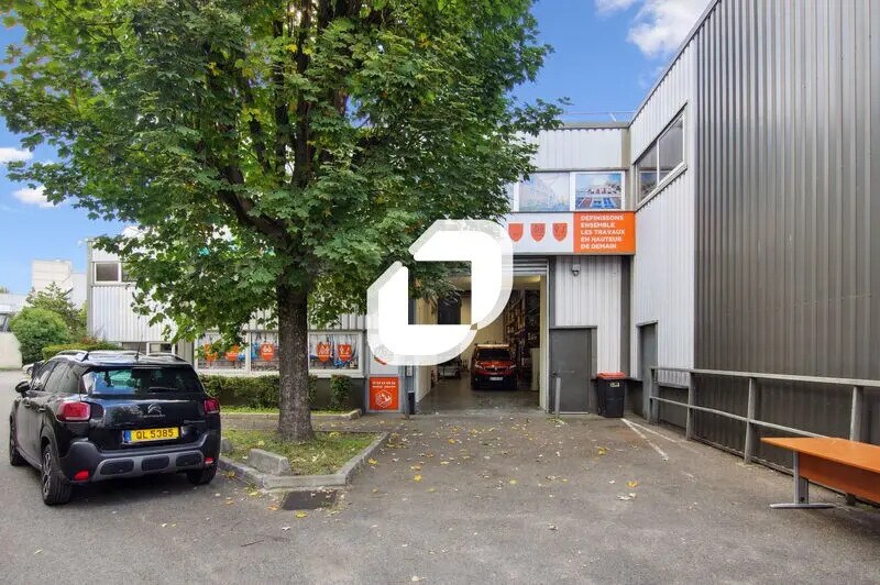 Office in Aubervilliers for lease - Building Photo - Image 3 of 14