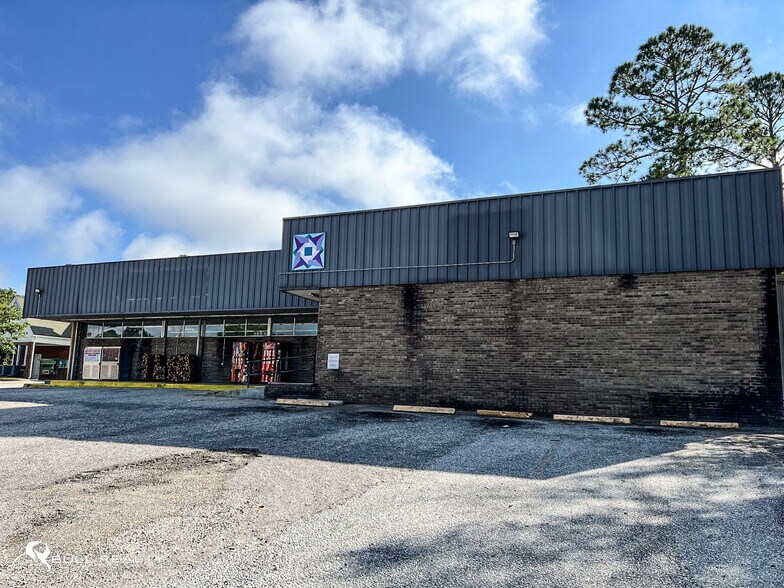 104 Hancock St, Fort Gaines, GA à vendre - Photo du bâtiment - Image 2 de 18