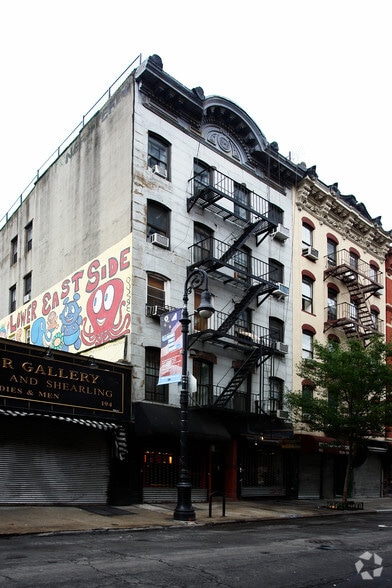 192 Orchard St, New York, NY for sale - Building Photo - Image 2 of 28
