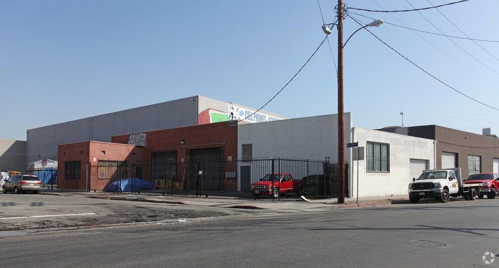 984 McGarry St, Los Angeles, CA for lease - Primary Photo - Image 2 of 6