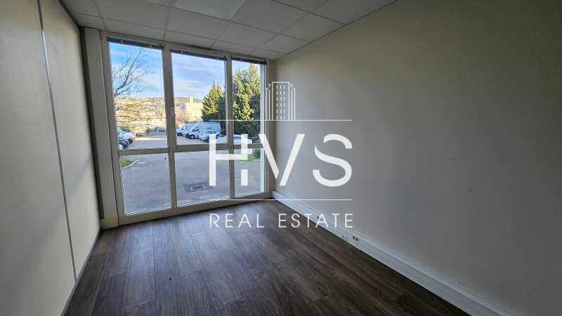 7 Avenue Andre Roussin, Marseille for lease - Building Photo - Image 3 of 8