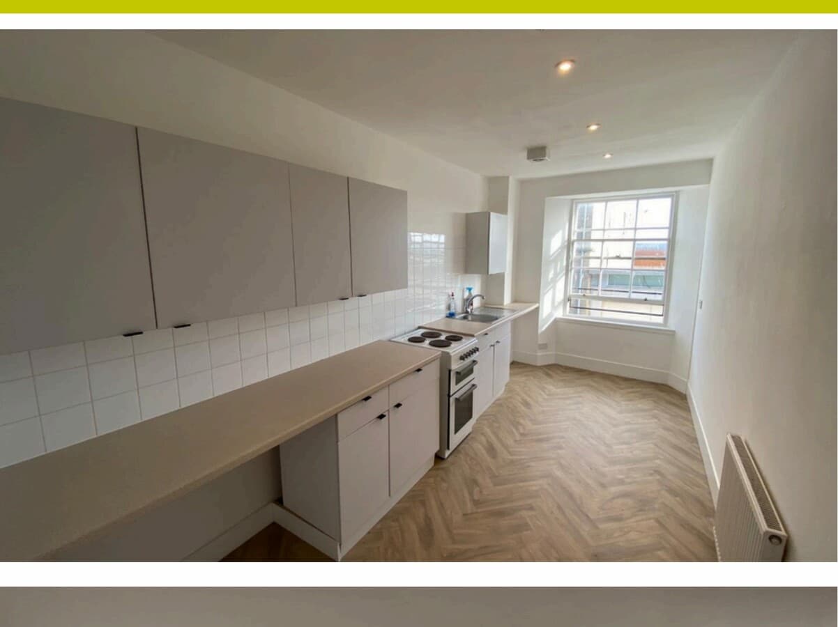 125 High St, Kirkcaldy, FIF KY1 1LW - Unit 125 - - Interior Photo - Image 2 of 4
