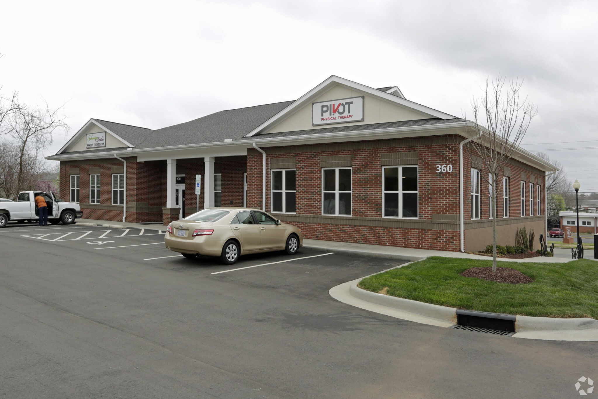 360 West St, Pittsboro, NC for lease Building Photo- Image 1 of 5
