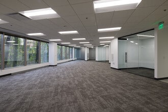 5600 Glenridge Dr NE, Atlanta, GA for lease Interior Photo- Image 2 of 3