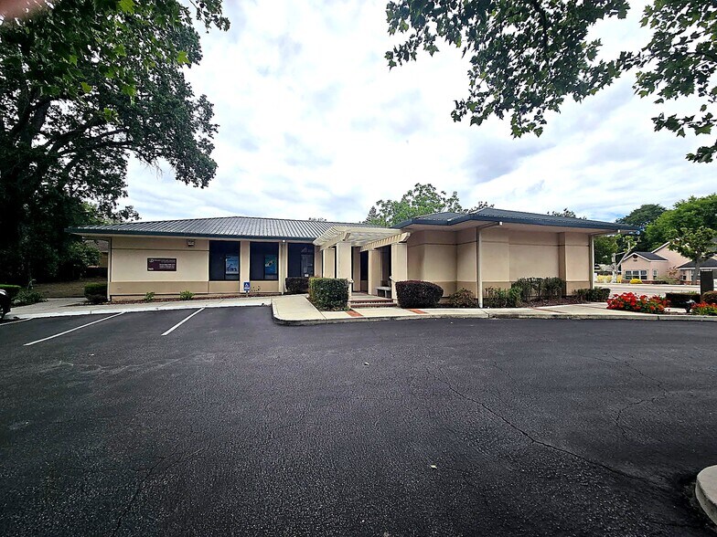 7605 Morro Rd, Atascadero, CA à vendre - Photo du bâtiment - Image 3 de 9
