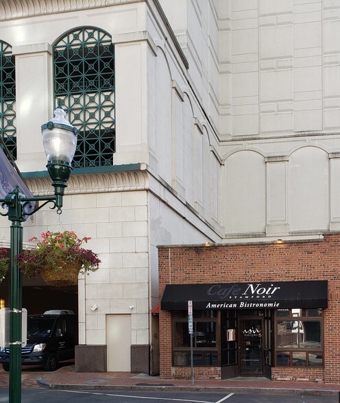 227 Summer St, Stamford, CT à louer - Photo du bâtiment - Image 2 de 6