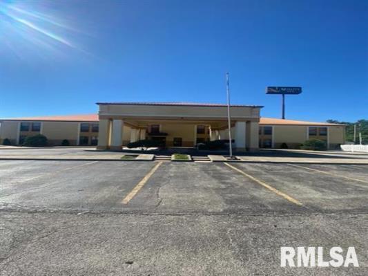 610 E Springfield Rd, Arcola, IL for sale - Primary Photo - Image 1 of 1