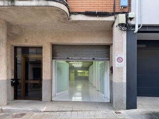 Plus de détails pour Multi-résidentiel à vendre