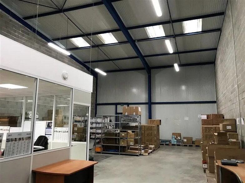 Industrial in Escalquens for lease - Interior Photo - Image 3 of 4
