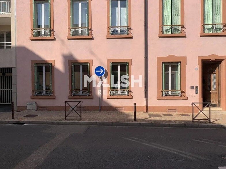 Office in Villefranche-sur-Saône for lease - Building Photo - Image 1 of 13
