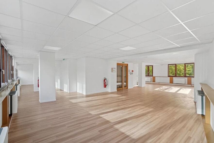Bureau dans Le Kremlin-Bicêtre à louer - Photo intérieure - Image 1 de 10