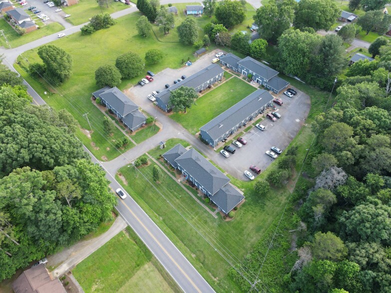 1307 County Home Rd, Conover, NC à vendre - Aérien - Image 2 de 18