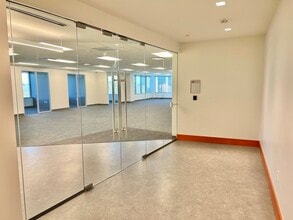 3120 Fairview Park Dr, Falls Church, VA for lease Interior Photo- Image 2 of 5