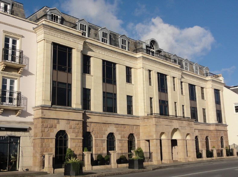 Glategny Esplanade, Guernsey à louer - Photo du bâtiment - Image 3 de 6