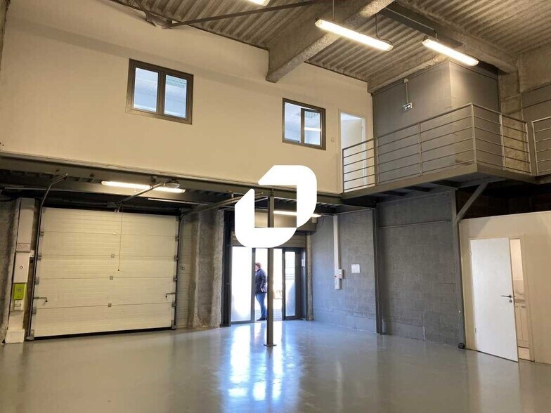 Flex dans Villeneuve-la-Garenne à louer - Photo intérieure - Image 2 de 7