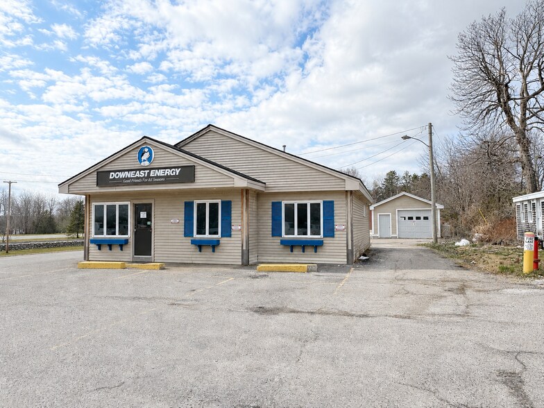 8 Railroad Sq, Yarmouth, ME for lease - Building Photo - Image 1 of 4