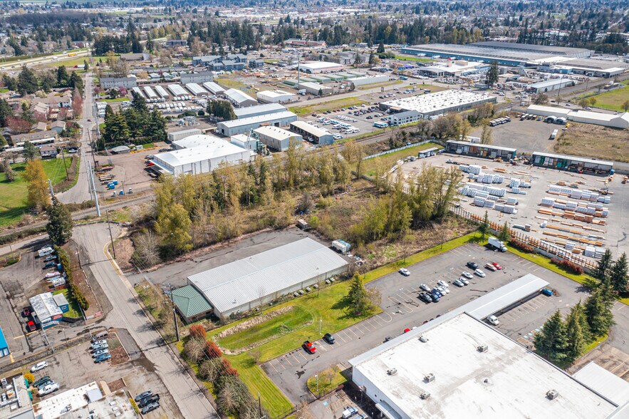 2282 Claxter Rd NE, Salem, OR à vendre - Photo du bâtiment - Image 2 de 9