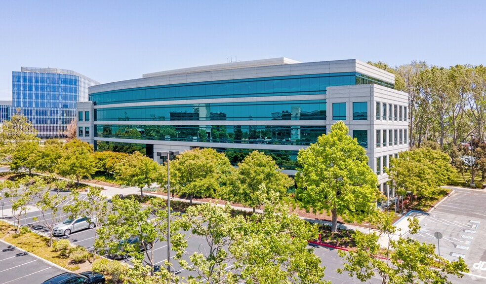 555 Airport Blvd, Burlingame, CA for lease - Building Photo - Image 1 of 4