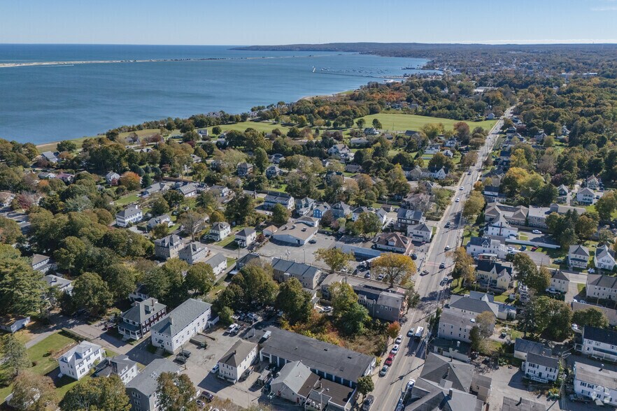 291 Court St, Plymouth, MA à vendre - Photo du bâtiment - Image 3 de 17