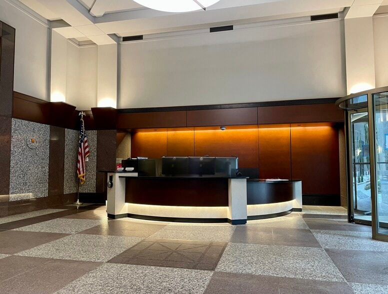 699 Walnut St, Des Moines, IA à louer - Photo intérieure - Image 2 de 7