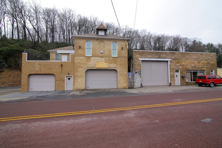 8 Hudsondale St, Weatherly, PA à vendre - Photo principale - Image 1 de 1