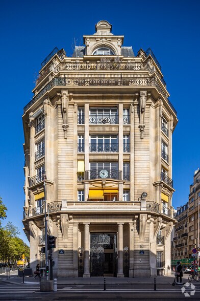 98 Rue De Sèvres, Paris à louer - Photo du bâtiment - Image 2 de 6