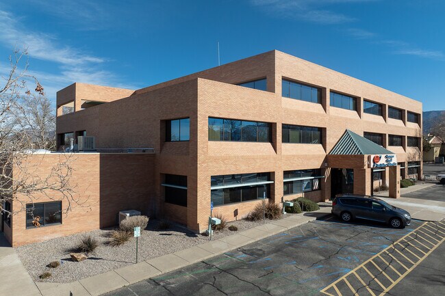 Plus de détails pour 10501 Montgomery Blvd NE, Albuquerque, NM - Bureau, Bureau/Commerce de détail à louer