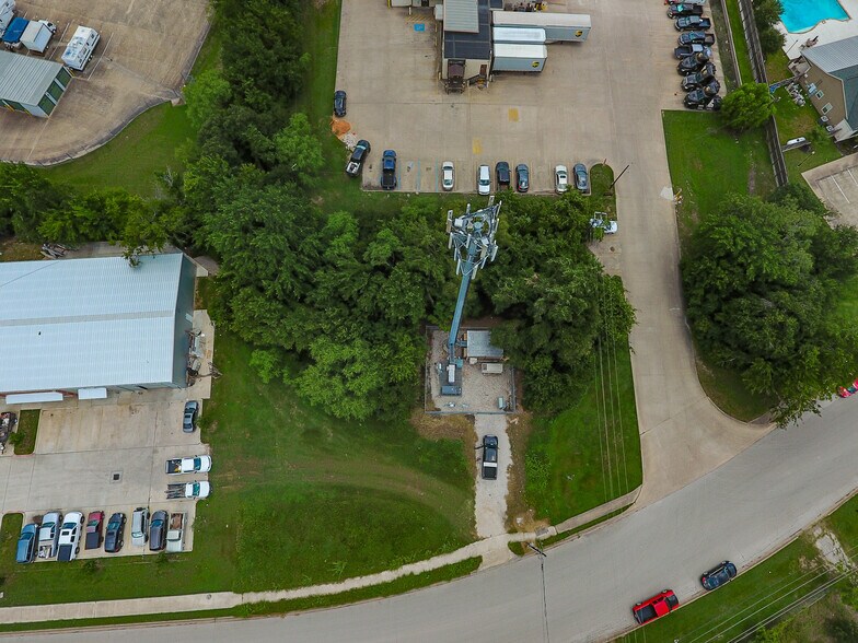 2740 Osborn Ln, Bryan, TX à vendre - Photo du bâtiment - Image 3 de 7