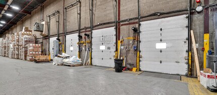 2515-2525 Rue Lapierre, Montréal, QC for lease Interior Photo- Image 2 of 4