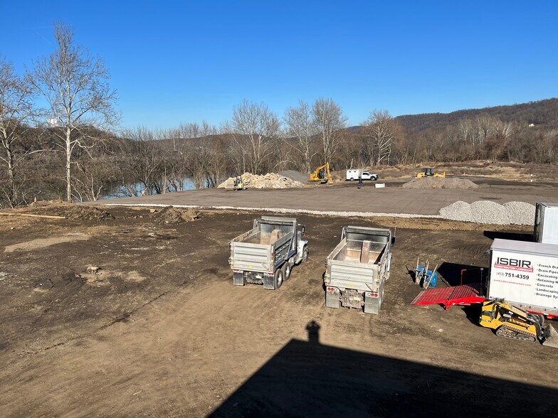 760 Atlantic Avenue, Elizabeth, PA à louer - Photo de construction - Image 2 de 3