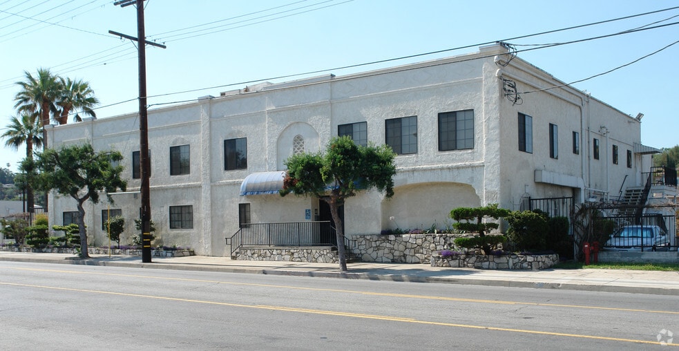 4500 York Blvd, Los Angeles, CA for lease - Building Photo - Image 2 of 3