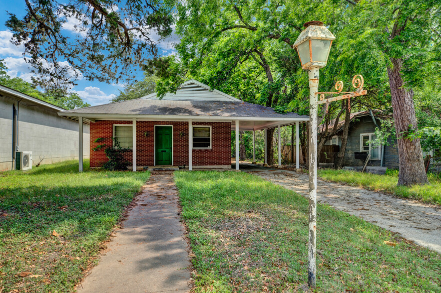 532 N Union Ave, New Braunfels, TX à vendre - Photo principale - Image 1 de 1