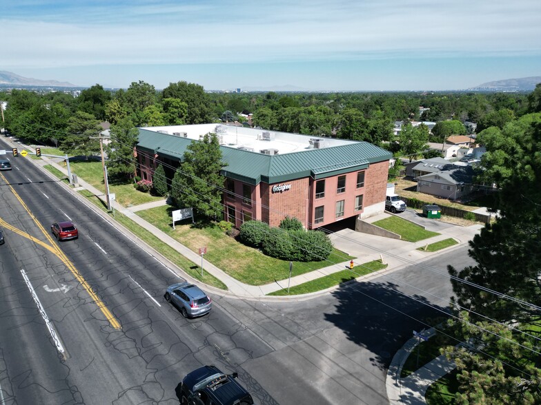 1787 Fort Union Blvd, Salt Lake City, UT à louer - Photo du bâtiment - Image 3 de 13