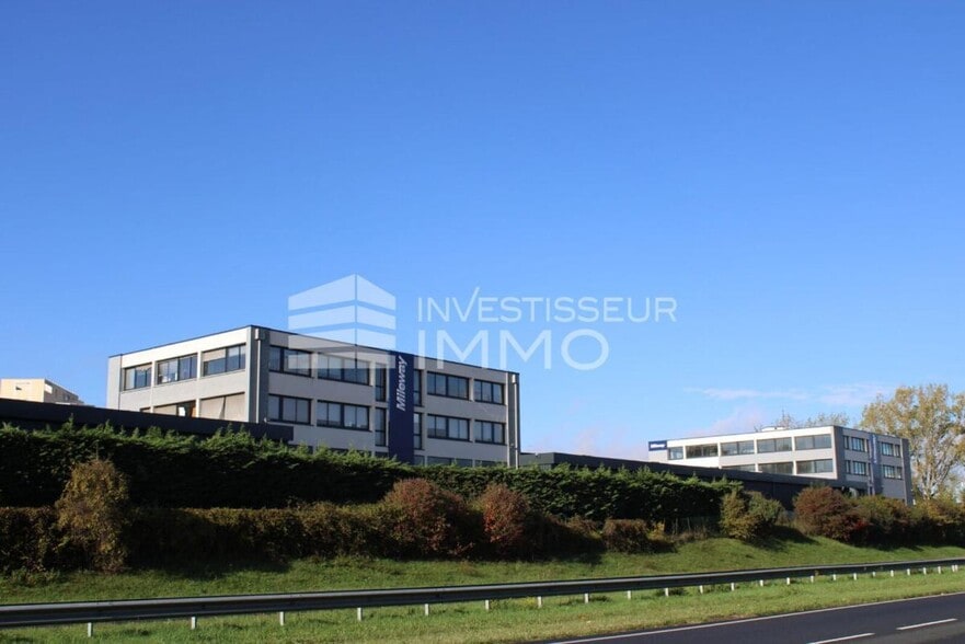 Office in Évry-Courcouronnes for lease - Building Photo - Image 2 of 6