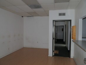 420 N Garfield Ave, Monterey Park, CA à louer Photo intérieure- Image 1 de 11