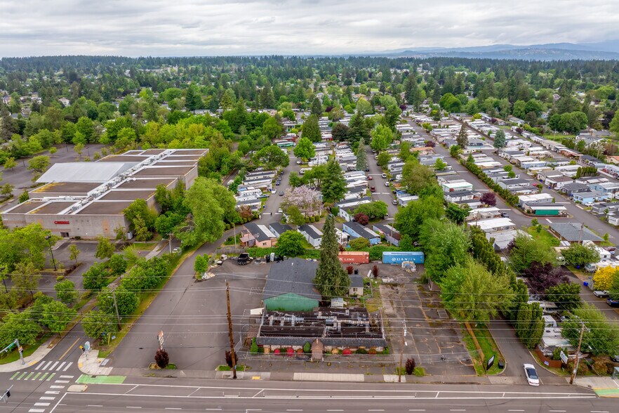 16721 SE Division St, Portland, OR à vendre - Photo du bâtiment - Image 2 de 12