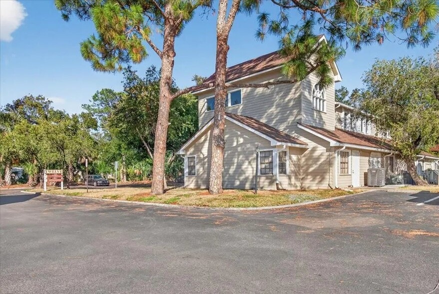 10225 Ulmerton Rd, Largo, FL à vendre - Photo du bâtiment - Image 3 de 20