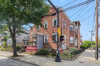 Plus de détails pour 64-66 Pitman St, Providence, RI - Bureau à vendre