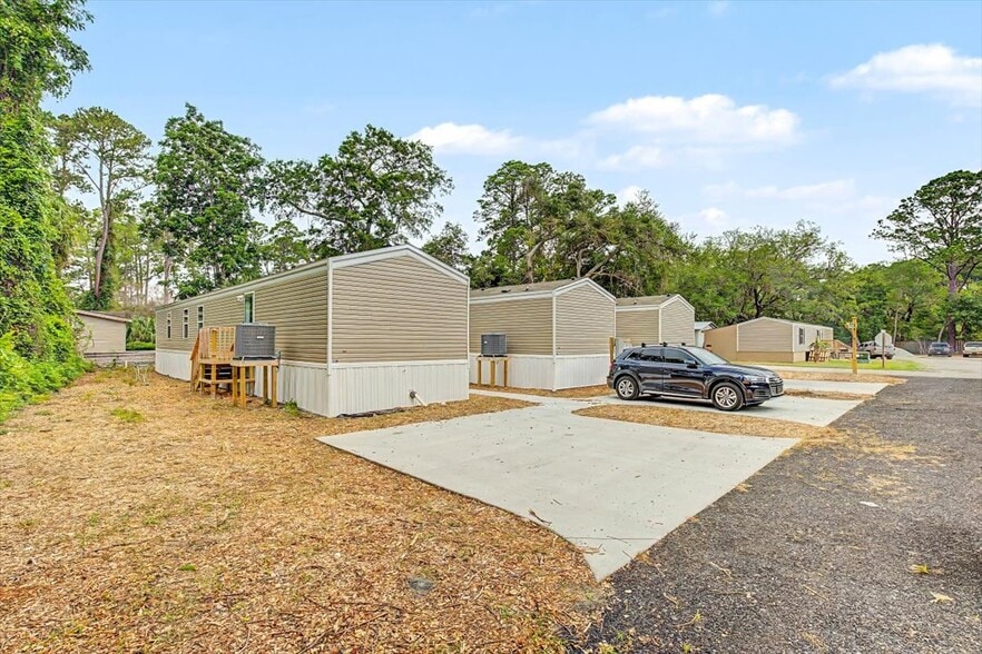 120 Red Fox Mnr, Hilton Head Island, SC for sale - Building Photo - Image 3 of 11