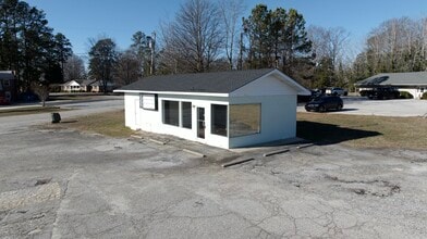 1026 S Broad St, Clinton, SC for lease Building Photo- Image 1 of 5