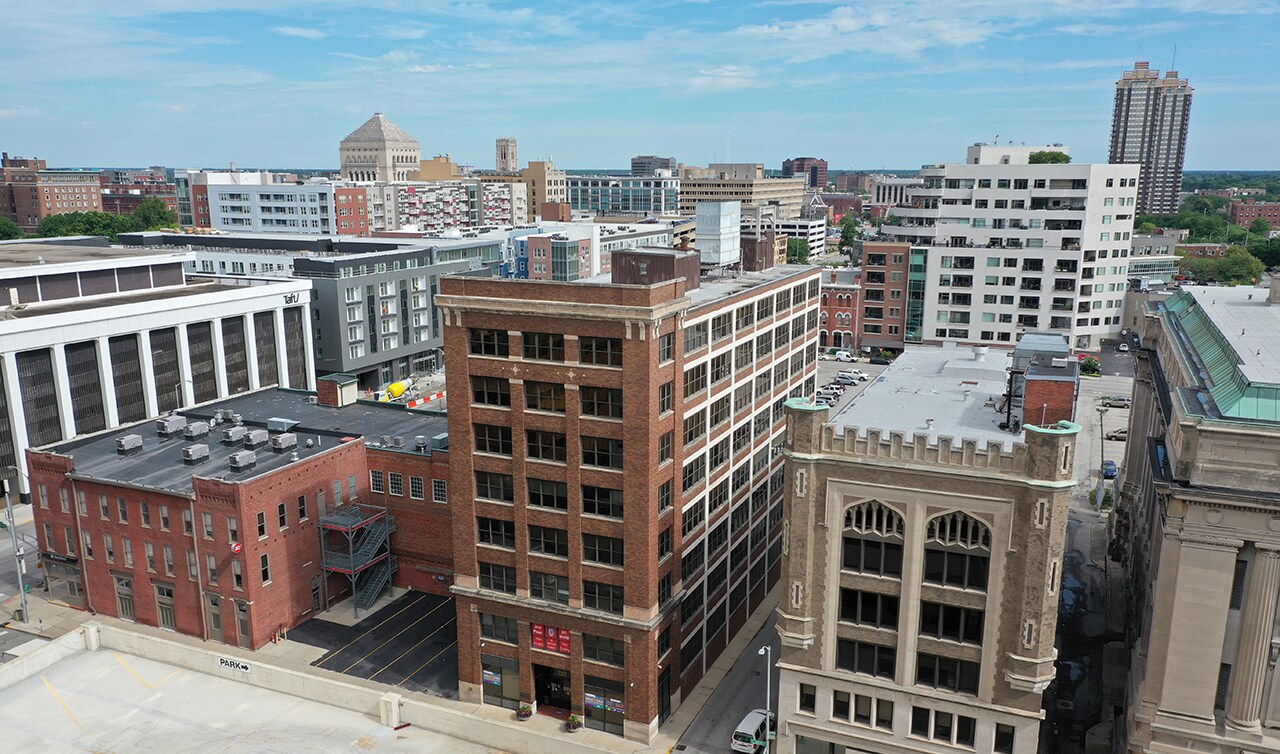 222 E Ohio St, Indianapolis, IN à vendre Photo du bâtiment- Image 1 de 2